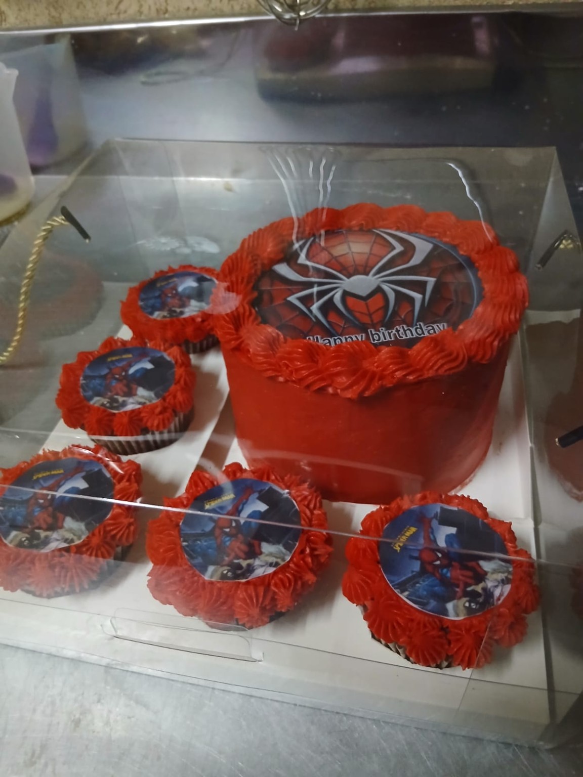 Superhero cake set